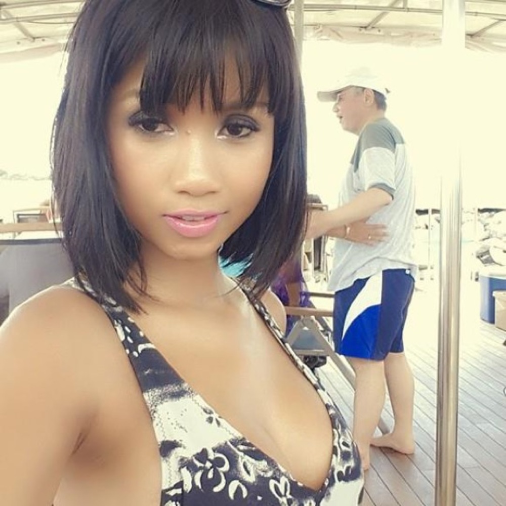 Meet your Posher, Abigail